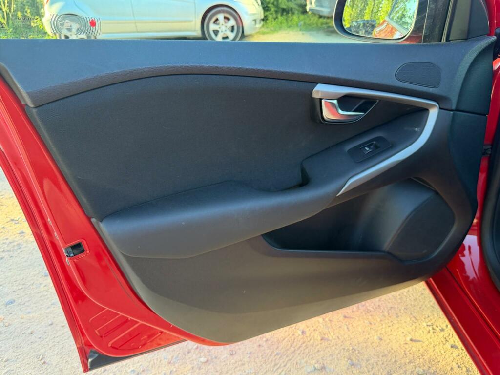 Volvo V40 1.6 D2 R-design 113 Bhp Blue #39