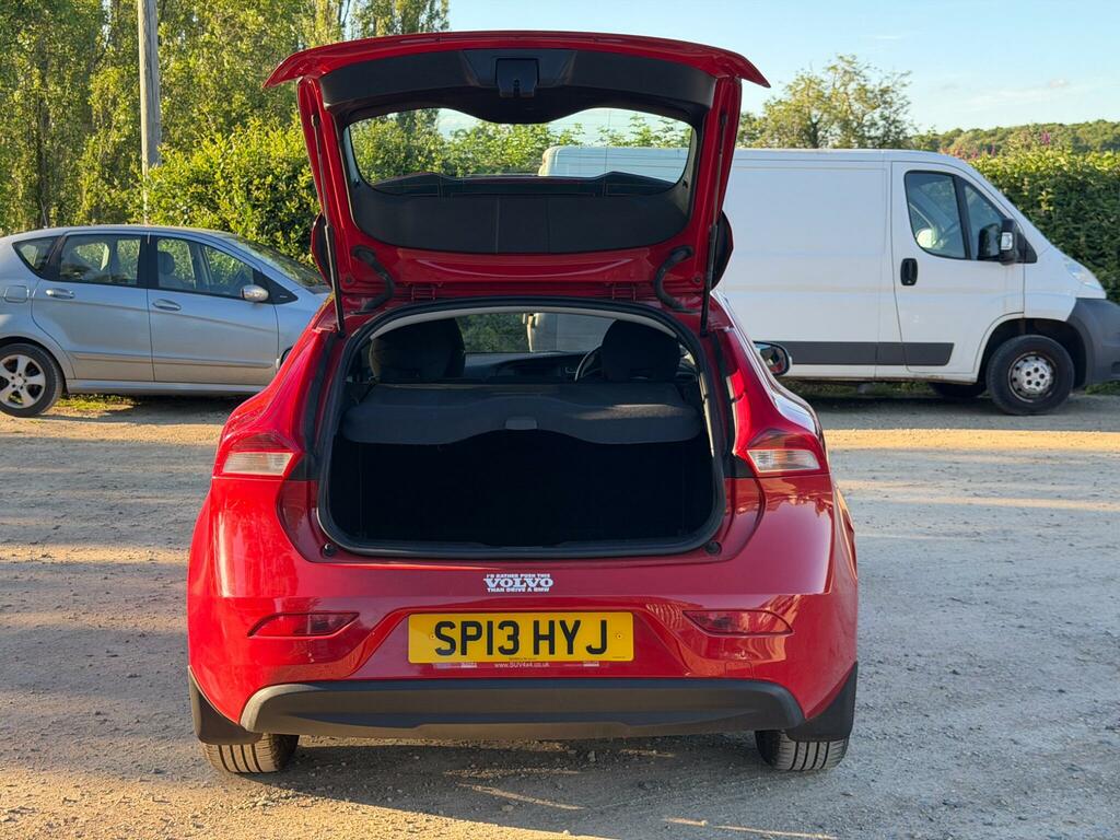 Volvo V40 1.6 D2 R-design 113 Bhp Blue #26