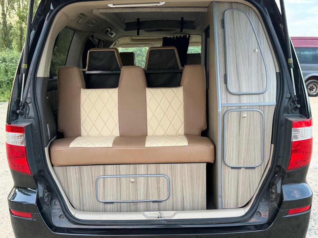 Toyota Alphard 2.5 Hybrid 4Wd Gf Package White #34