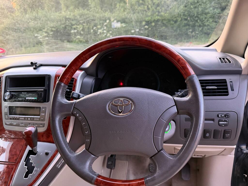 Toyota Alphard 2.5 Hybrid 4Wd Gf Package White #23