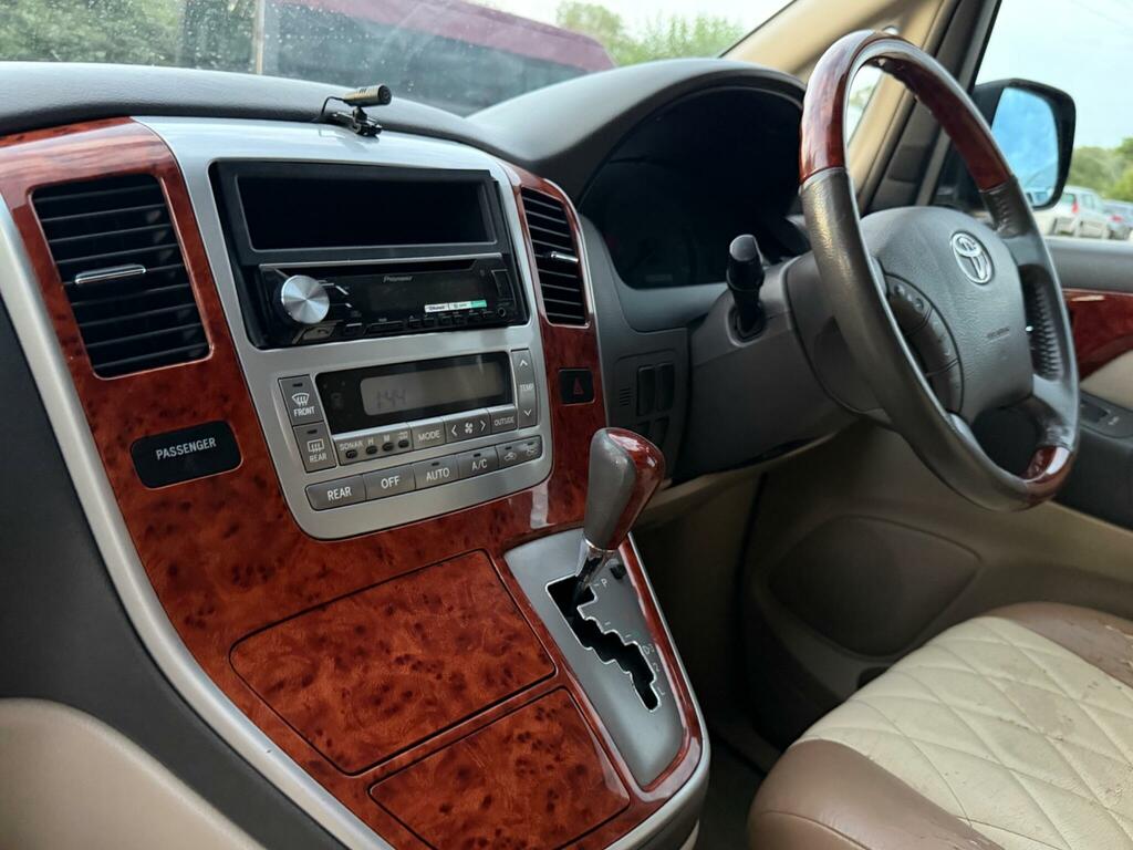 Toyota Alphard 2.5 Hybrid 4Wd Gf Package White #58