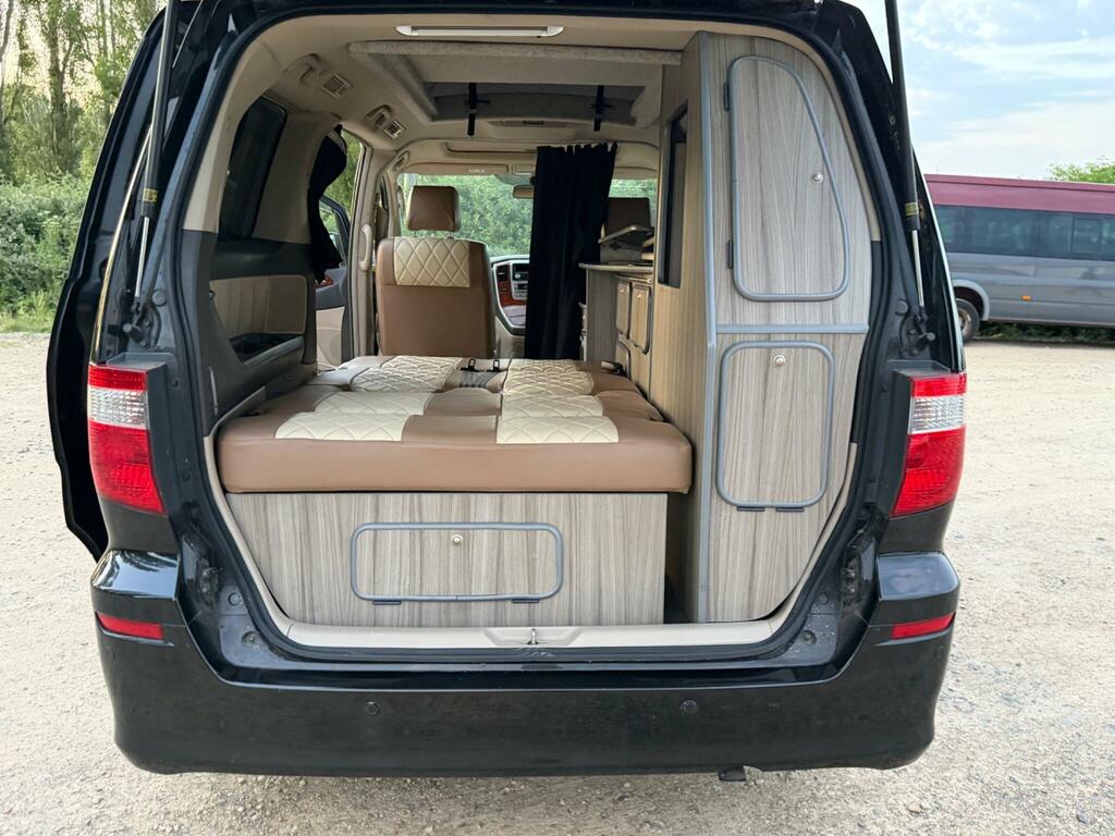 Toyota Alphard 2.5 Hybrid 4Wd Gf Package White #50