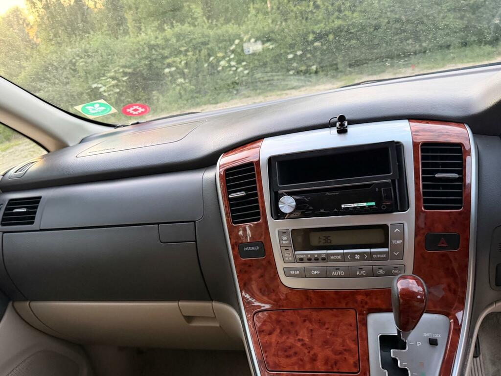Toyota Alphard 2.5 Hybrid 4Wd Gf Package White #22