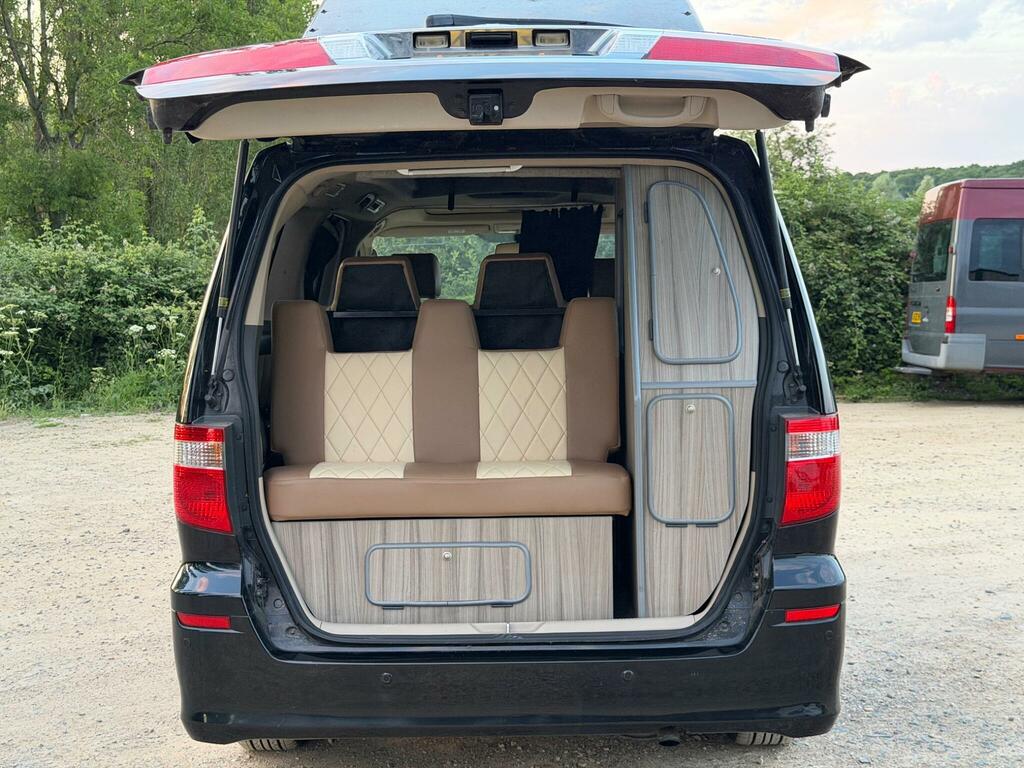 Toyota Alphard 2.5 Hybrid 4Wd Gf Package White #33