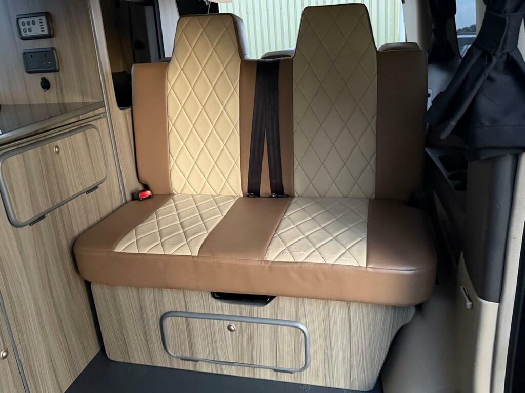 Toyota Alphard 2.5 Hybrid 4Wd Gf Package White #49