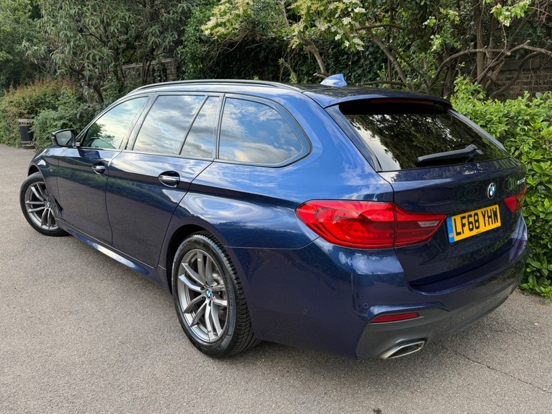 BMW 5 Series 520D Xdrive M Sport - 2018 Grey #26