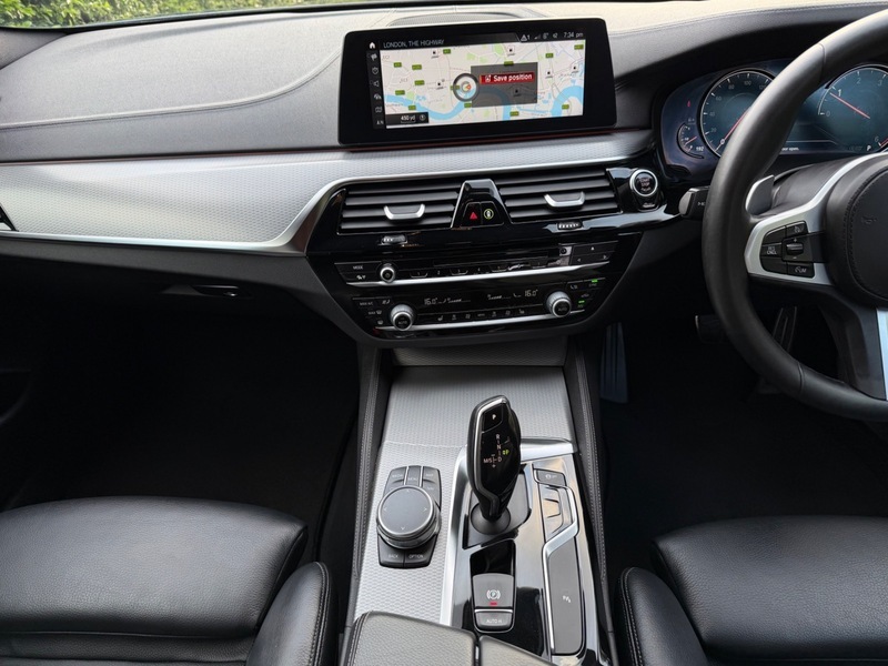 BMW 5 Series 520D Xdrive M Sport - 2018 Grey #14