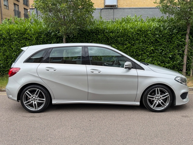 Mercedes-Benz B Class Amg Line Black #7