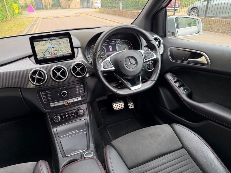 Mercedes-Benz B Class Amg Line Black #22