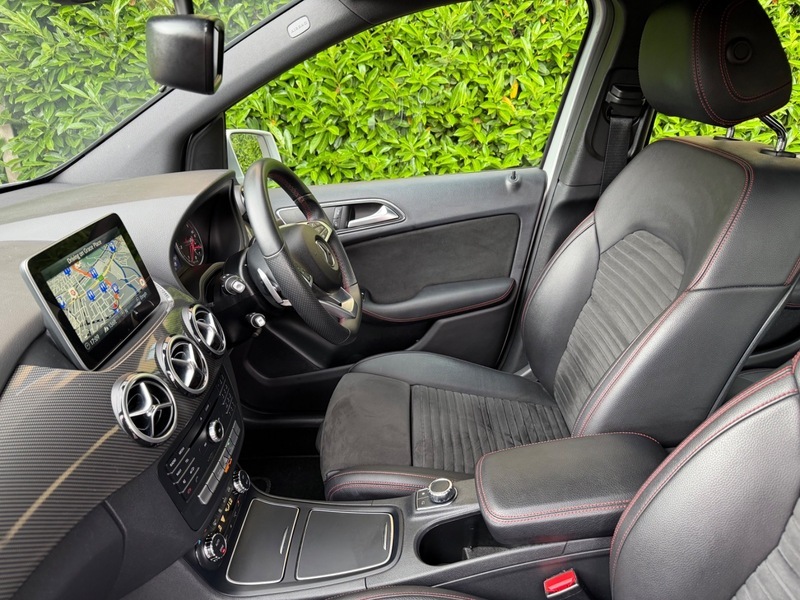 Mercedes-Benz B Class Amg Line Black #39