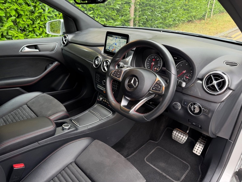 Mercedes-Benz B Class Amg Line Black #17
