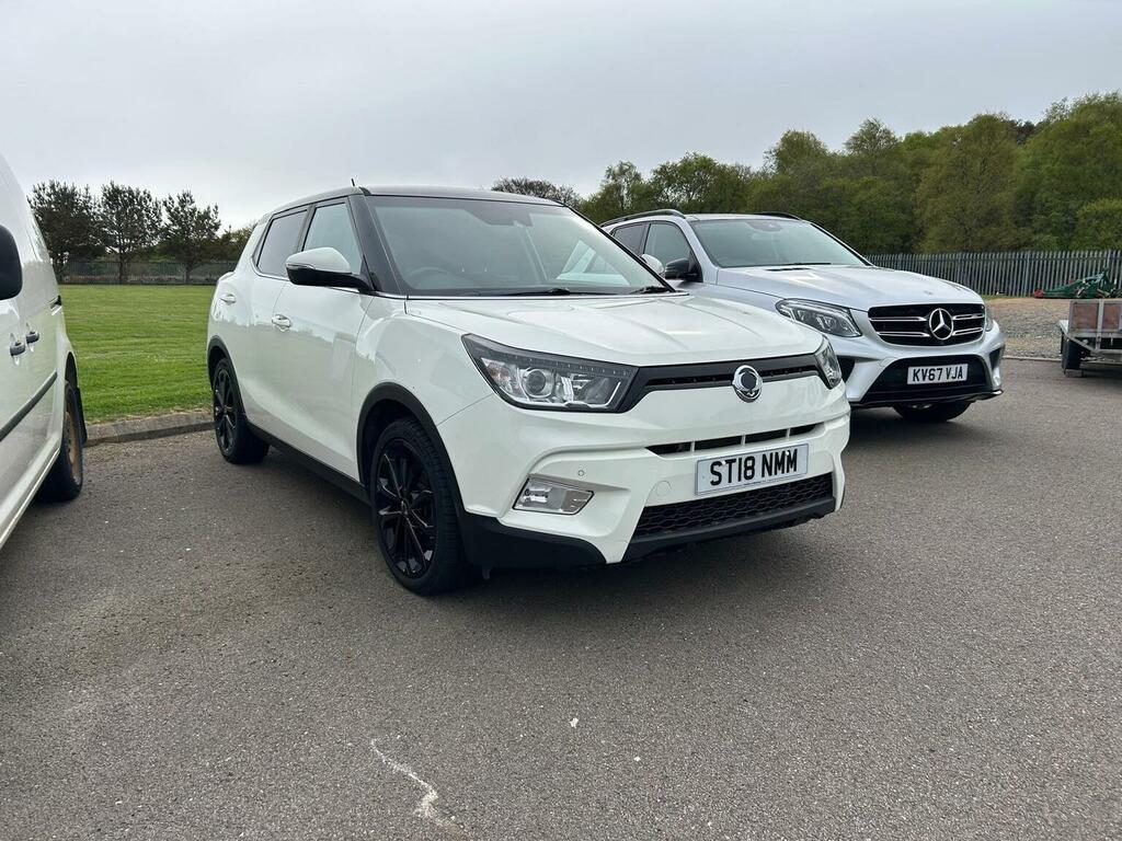 SsangYong Tivoli 1.6 E-xdi Elx Red Edition Euro 6 White
