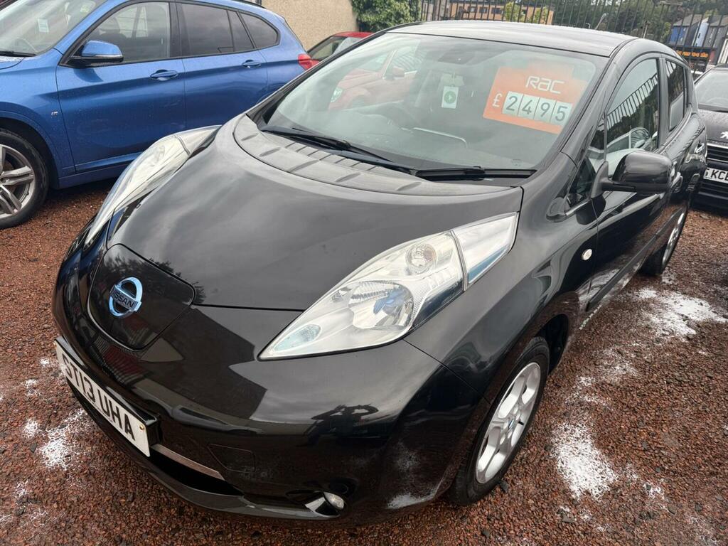Nissan Leaf Hatchback Black #2
