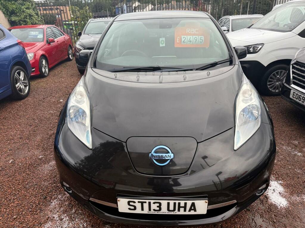 Nissan Leaf Hatchback Black #5