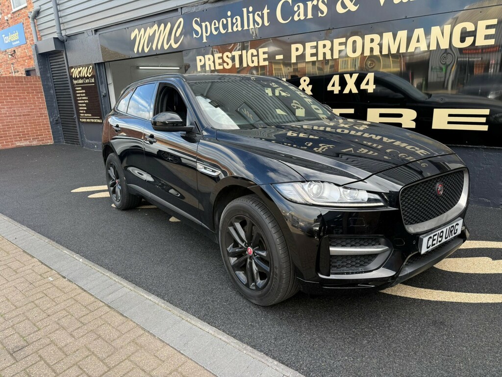 Jaguar F-Pace Suv 2.0 D180 R-sport 201919 CE19URG Black #2