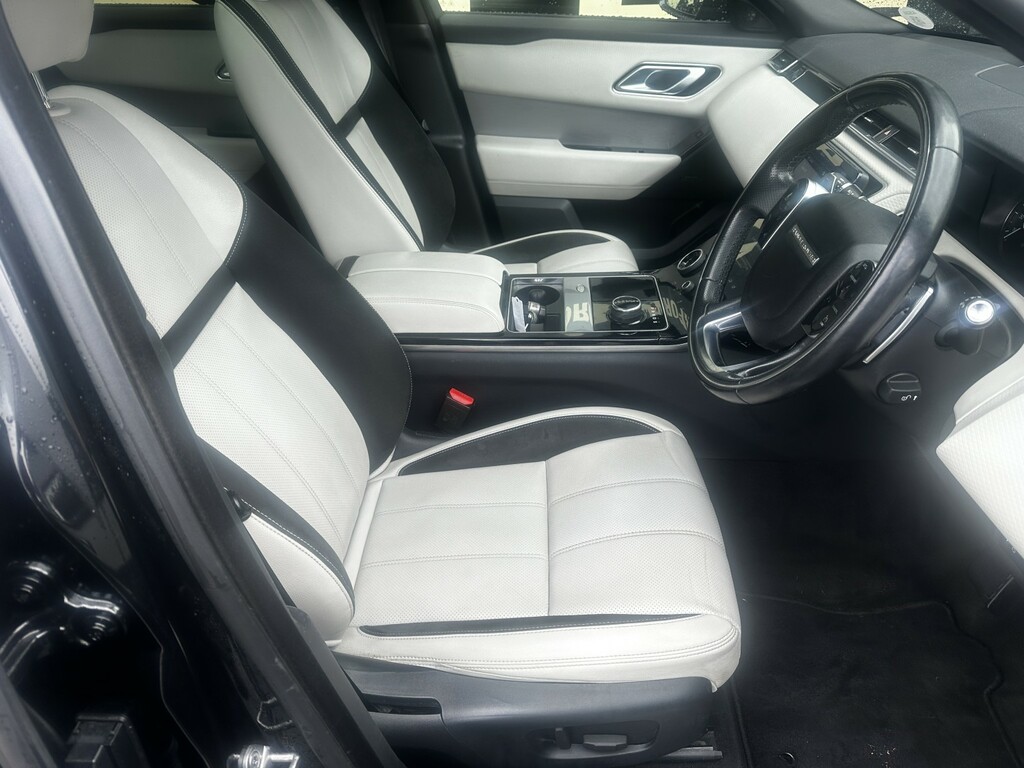 Land Rover Range Rover Velar 2.0 D180 R-dynamic S Black #4