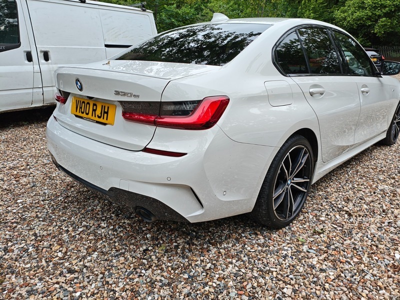 BMW 3 Series 330E M Sport V100RJH White #6