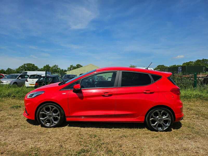 Ford Fiesta St-line YG68KKJ Red