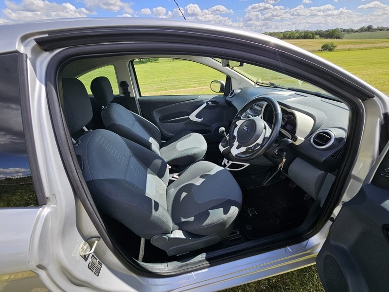 Ford KA Zetec Silver #4