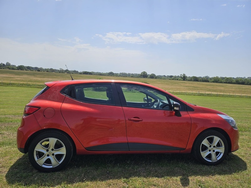 Renault Clio Play 16V Red #3