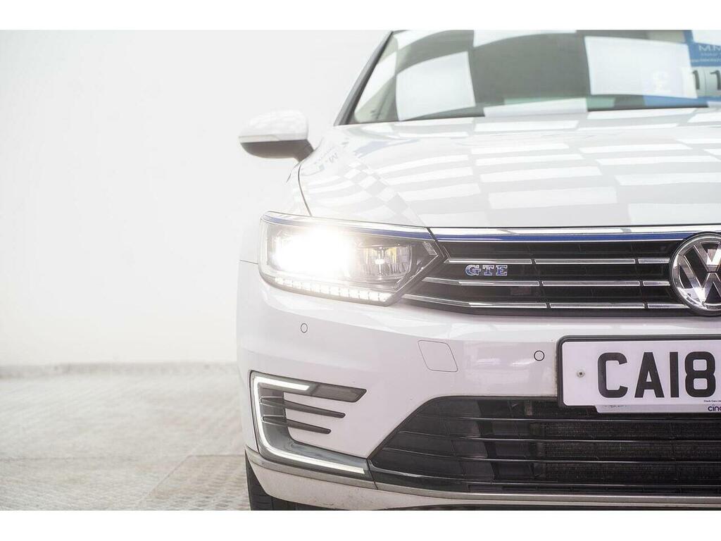 Volkswagen Passat 1.4 Tsi Gte Dsg Euro 6 Ss CA18AFN White #3