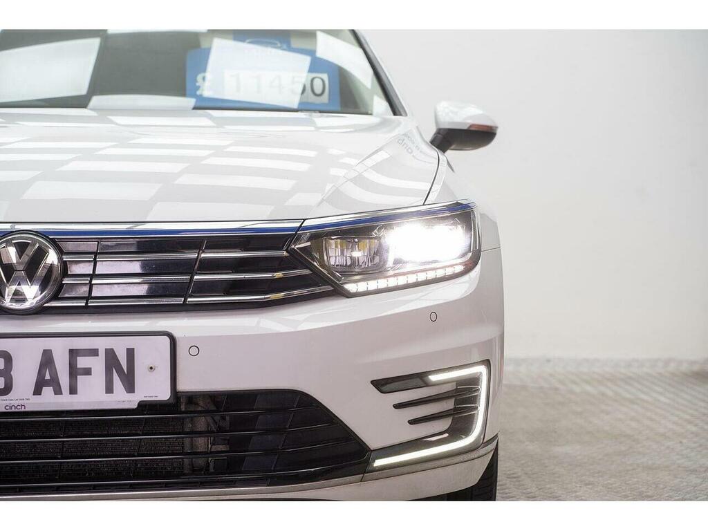 Volkswagen Passat 1.4 Tsi Gte Dsg Euro 6 Ss CA18AFN White #4