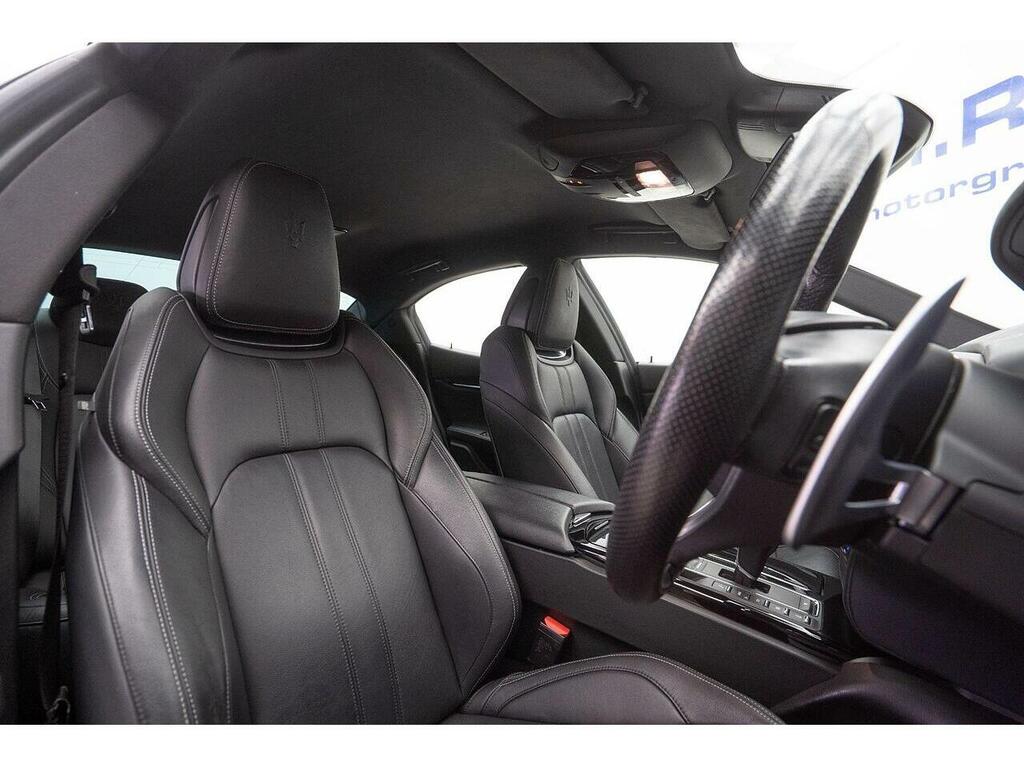 Maserati Ghibli 3.0 V6 White #13