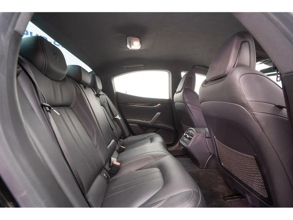 Maserati Ghibli 3.0 V6 White #36
