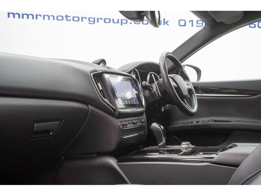 Maserati Ghibli 3.0 V6 White #14