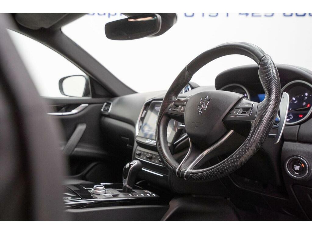 Maserati Ghibli 3.0 V6 White #11