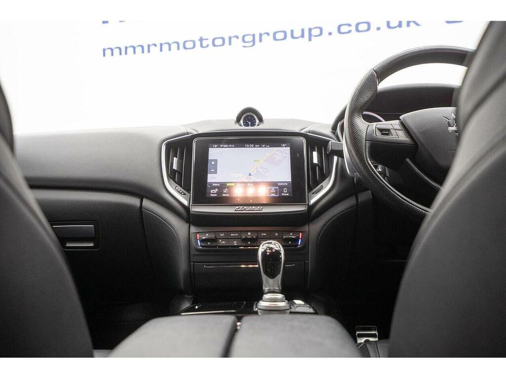 Maserati Ghibli 3.0 V6 White #18