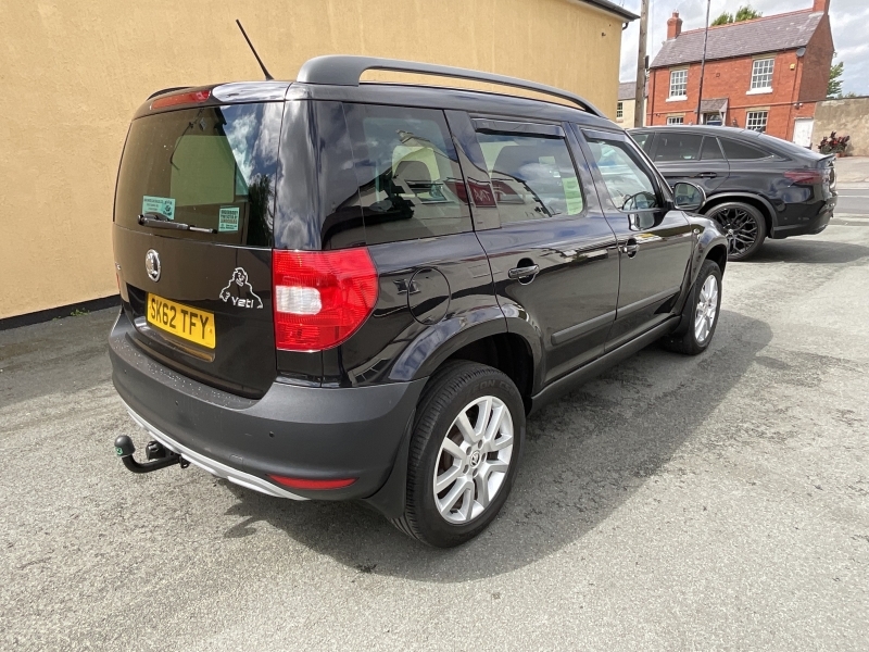 Skoda Yeti  Black #19