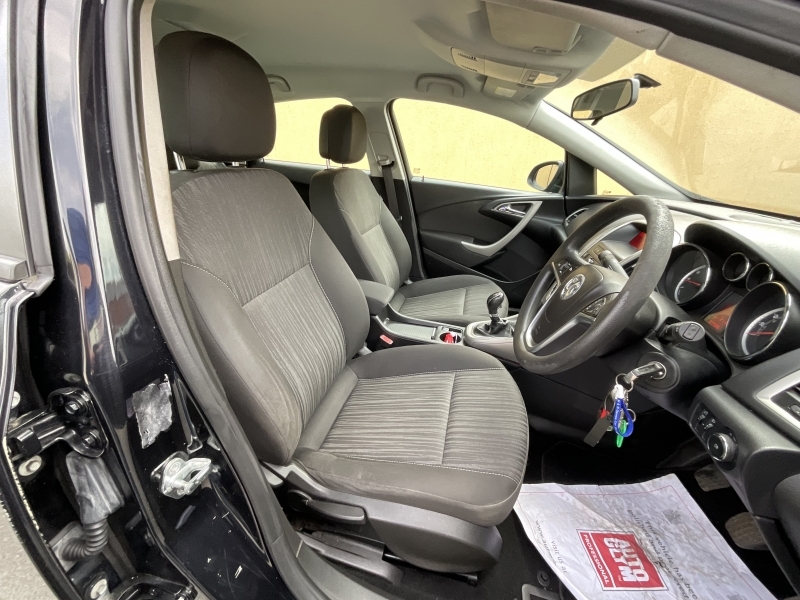 Vauxhall Astra 1.7 Cdti 16V Ecoflex Exclusiv Black #9