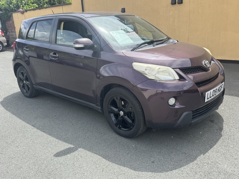 Toyota Urban Cruiser D-4d Silver #19