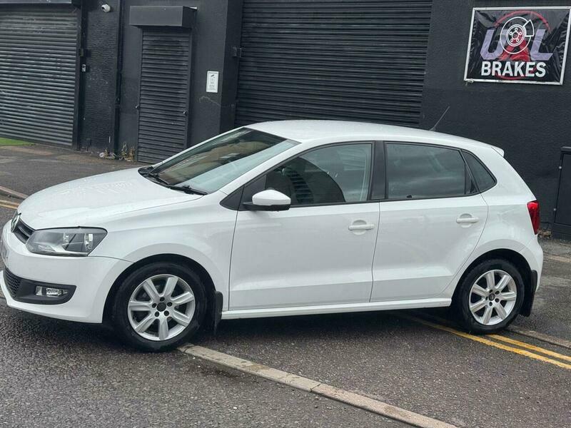 Volkswagen Polo 1.2 Match Euro 5 MW11XUY White #4