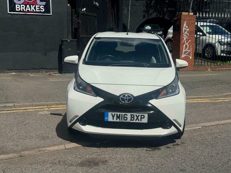 Toyota Aygo 1.0 Vvt-i X-play Euro White #3