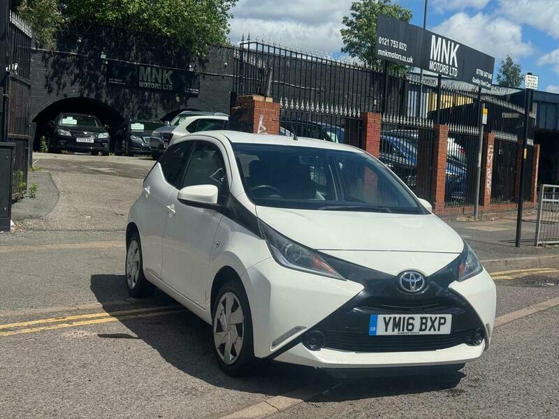 Toyota Aygo 1.0 Vvt-i X-play Euro White #2