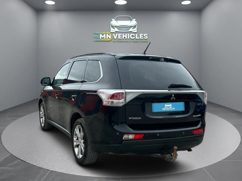 Mitsubishi Outlander Di-d Gx 4 Black #6