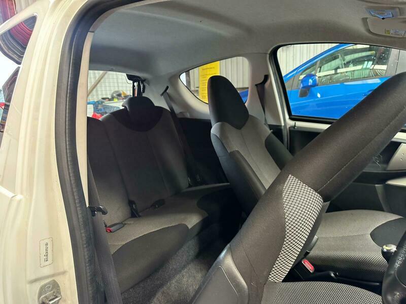 Toyota Aygo 1.0 Vvt-i Ice Multimode Eu White #11