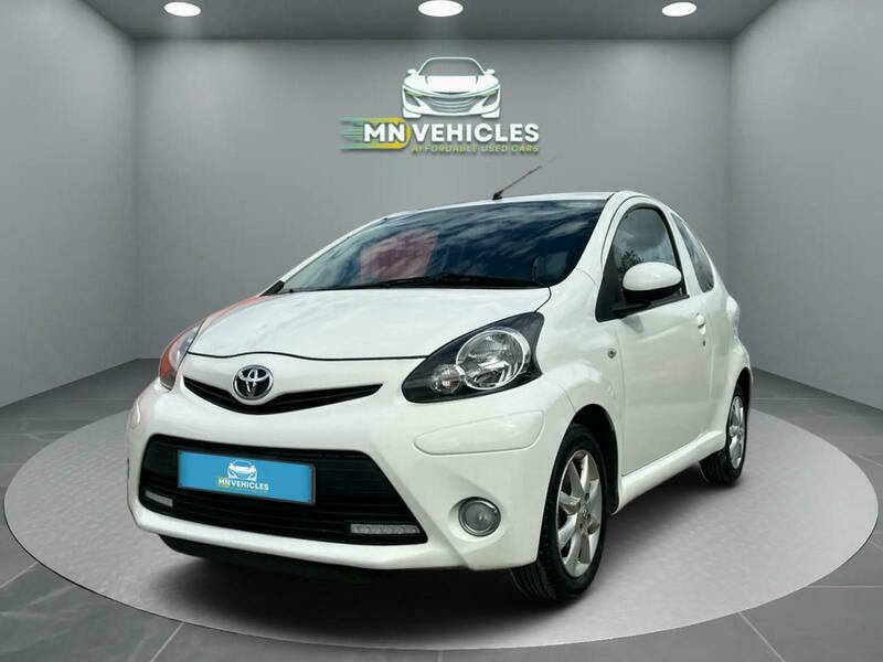 Toyota Aygo Vvt-i Fire Ac White #3
