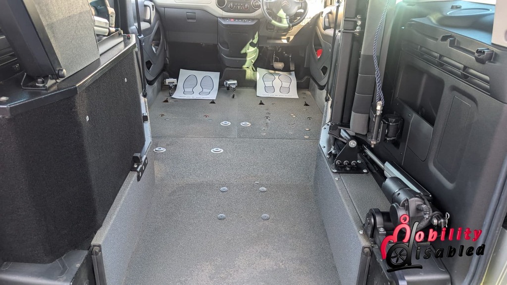 Citroen Berlingo Diesel Silver #2