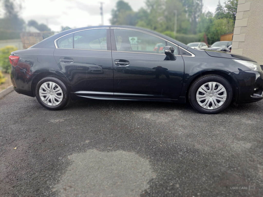 Toyota Avensis 1.6D Active Grey #5