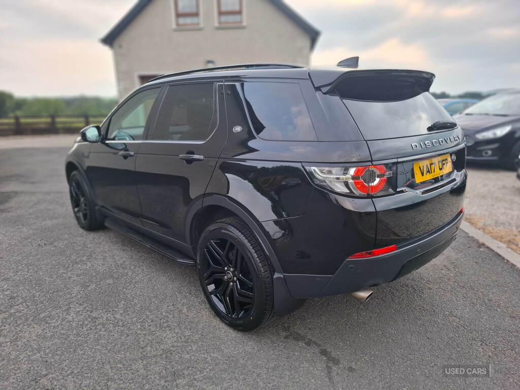 Land Rover Discovery Sport 2.0 Td4 180 Se Tech Black #4