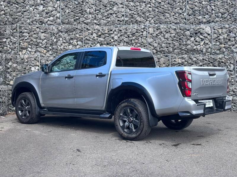 Isuzu D-Max 1.9 V-cross Double Cab 4X4 - 2025 75 YIG5110 Silver #4