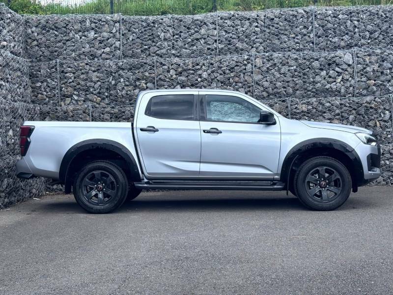 Isuzu D-Max 1.9 V-cross Double Cab 4X4 - 2025 75 YIG5110 Silver #3