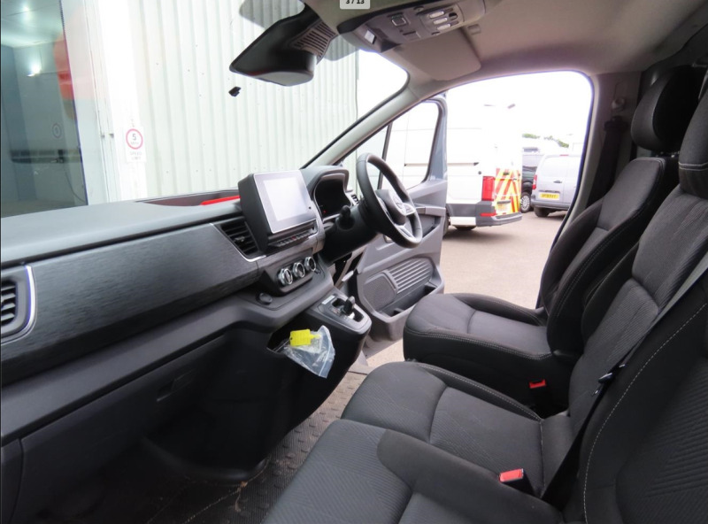 Nissan Primastar 2.0 Dci 150Ps H1 Tekna Van 9 Speed Grey #2