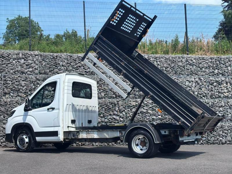Maxus Deliver 9 2.0 D20 150 Chassis Cab White #5