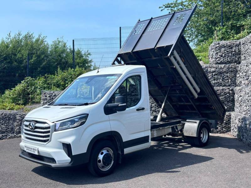 Maxus Deliver 9 2.0 D20 150 Chassis Cab White #4