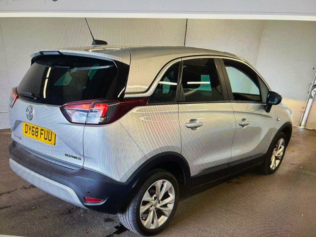 Vauxhall Crossland X 1.5L Tech Line Nav Silver #3