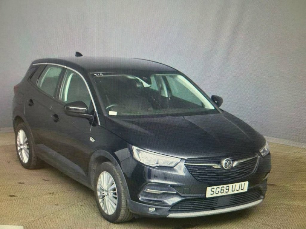 Vauxhall Grandland X 1.5L Sport Nav Black #4